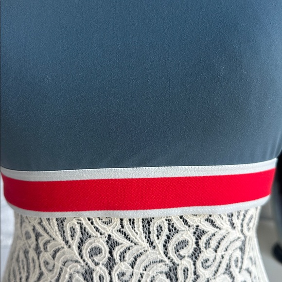 Tracksmith Run Bra in Midnight - Picture 4 of 11